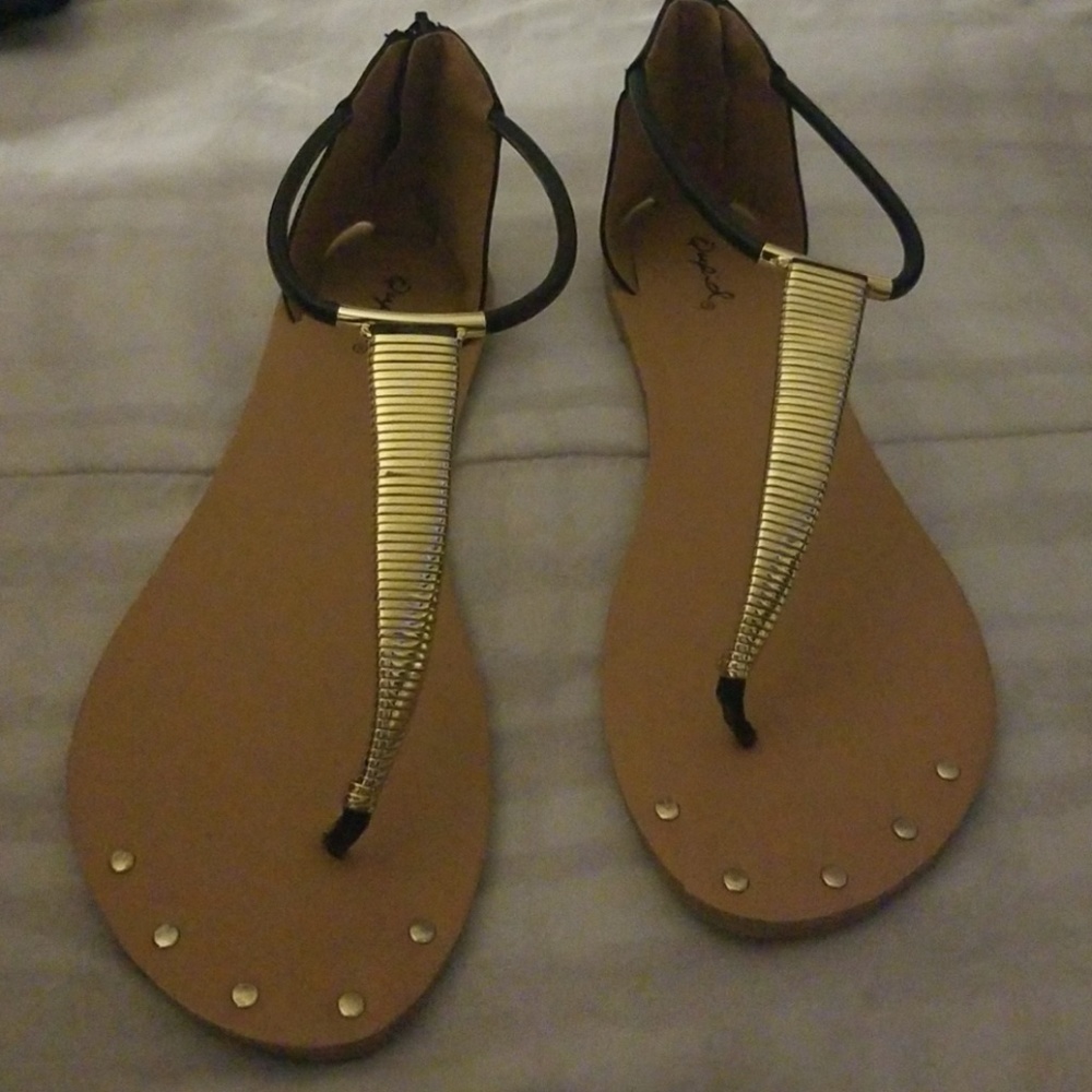 Qupid Sandals